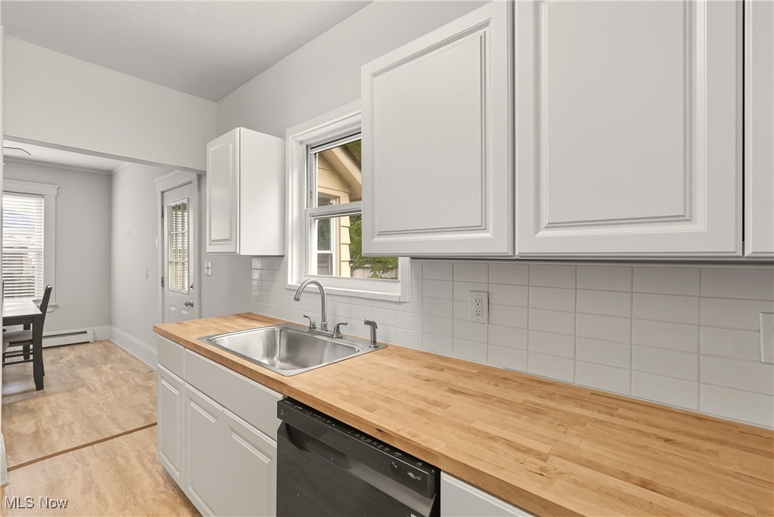 Henry Beach - Residential