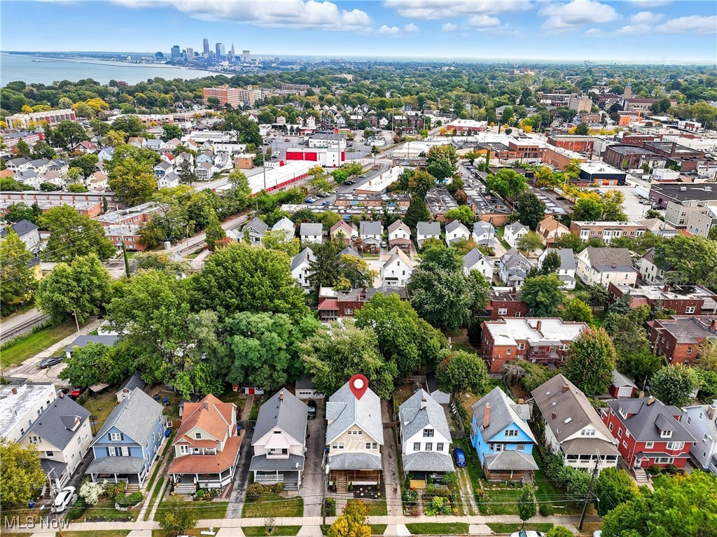 Henry Beach - Residential