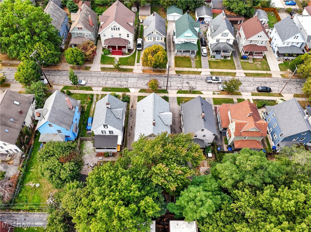 Henry Beach - Residential