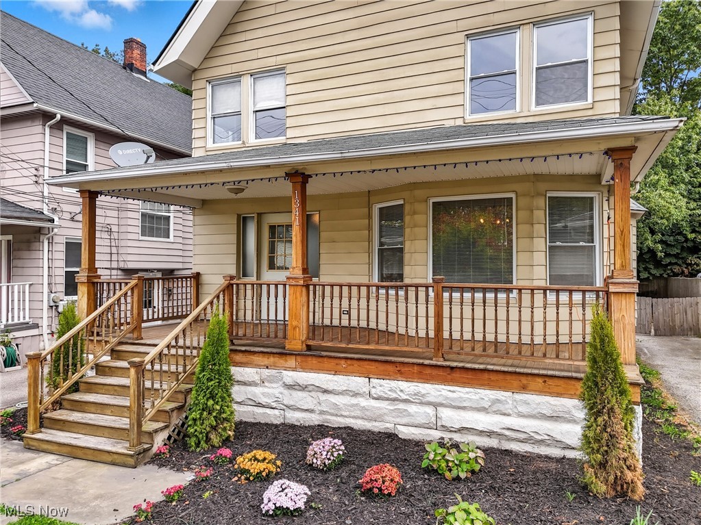 Henry Beach - Residential