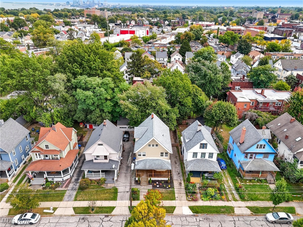 Henry Beach - Residential