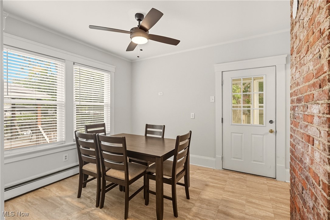 Henry Beach - Residential