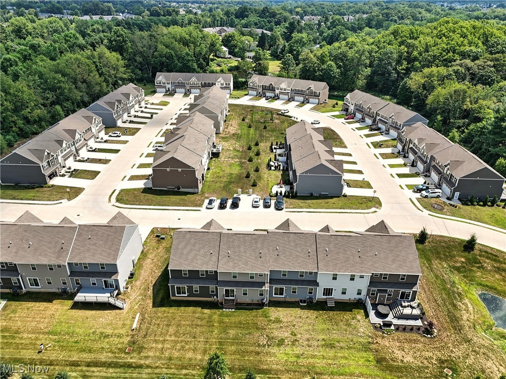 Towns/Cedar Crest - Residential