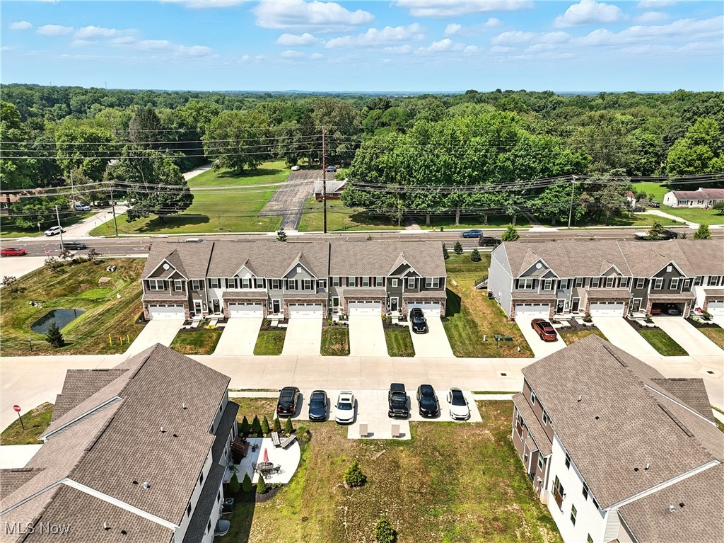 Towns/Cedar Crest - Residential