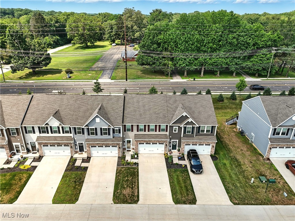 Towns/Cedar Crest - Residential
