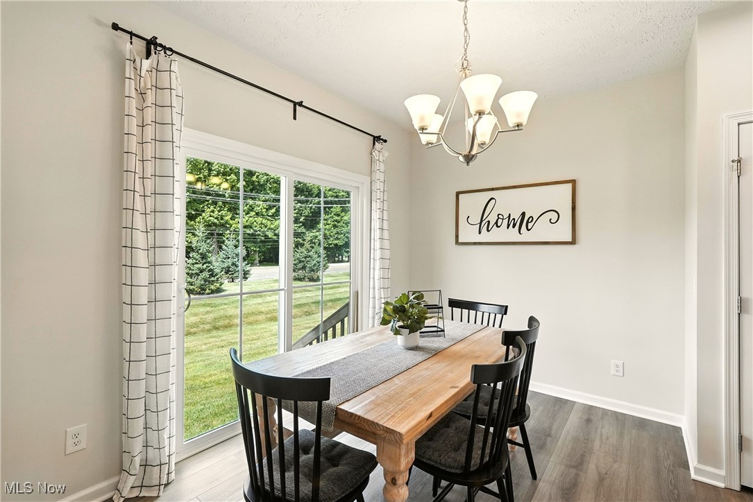 Towns/Cedar Crest - Residential