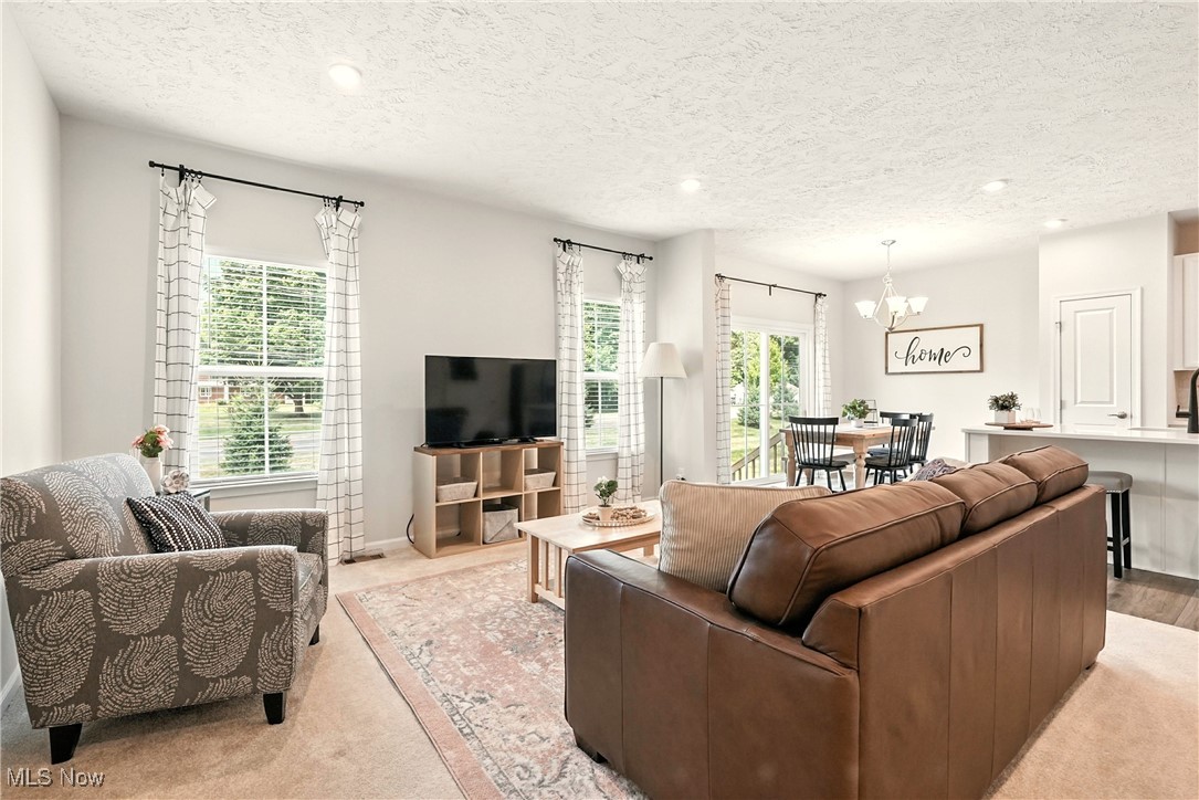 Towns/Cedar Crest - Residential