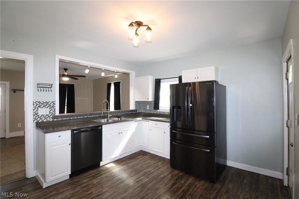 Photo of 172 N Main Street, Creston, OH 44217 (MLS # 5195904)