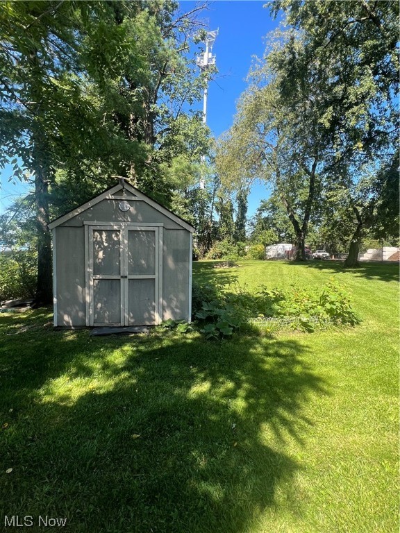 Land Deeded April 15 1885 - Residential