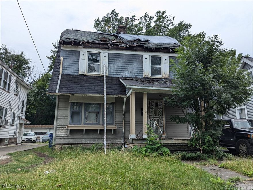 Complete fixer upper in Cleveland's South Collinwood neighborhood.  There will be a lot of work needed to restore this house, but, single family house rent rates in the neighborhood (over $1000 for cash pay and over $1400 for CMHA section 8) make this a good buy and hold or BRRR opportunity. Foundation looks solid. Make this your next big project and money maker today!