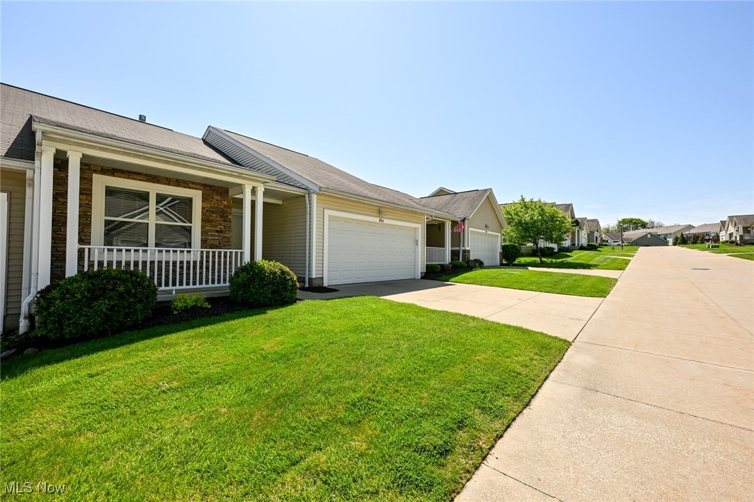 854 Bristol Drive, Akron, Ohio image 1