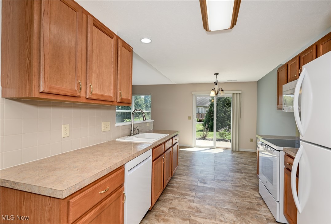 854 Bristol Drive, Akron, Ohio image 13