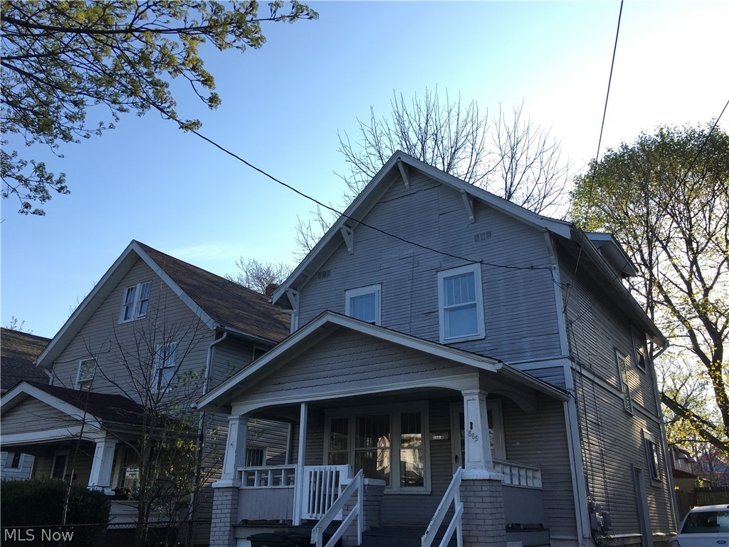 No Section 8 / Vouchers.
Professionally managed, 24/7 Emergency maintenance line, Online Rent Payments available.
Credit score of 600+. Below 600 is considered conditional.
Less than 3 items in collections, excluding student loan and medical. More than 3 is considered conditional.
Monthly income of 2.5 times the amount of the monthly rent.
Thorough and Complete Criminal and Eviction Check.
$50 Non Refundable App Fee for all Adults who will be occupying the property.
Applications can only be completed online.
Typical Security Deposit equivalent to one months rent, pending results of background checks.
NOT Accepting Section 8 / AMHA Housing Vouchers