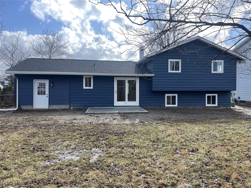 32871 Edward Avenue, Eastlake, Ohio image 2