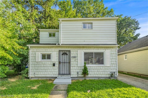 Photo of 12405 Mcgowan Avenue, Cleveland, OH 44135 (MLS # 5253030)
