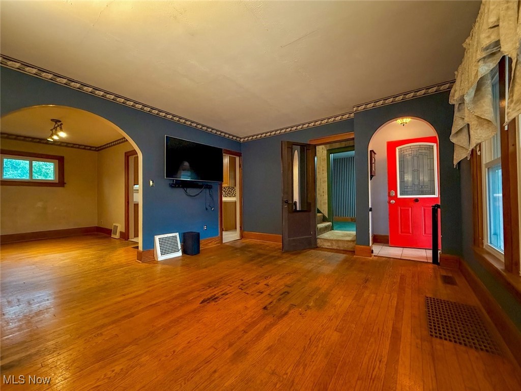 Village/Lodi - Residential