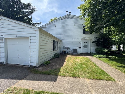Condo For Sale - 7294 Foxmill Road #19D<br/> Mentor, OH 44060
