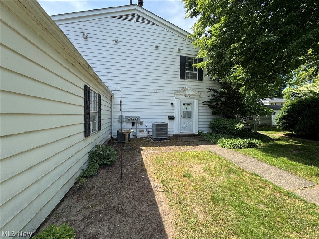 Photo of 7294 Foxmill Road #19D, Mentor, OH 44060 (MLS # 5216374)