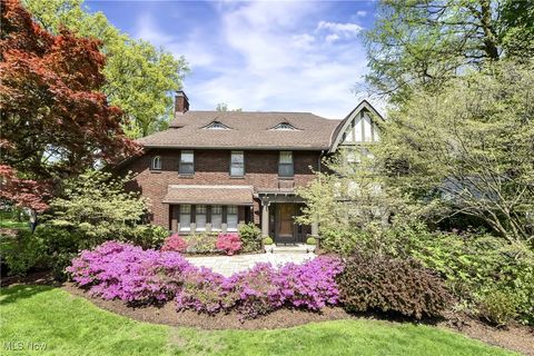 2831 Fairmount Boulevard 2831 Cleveland Heights OH 44118