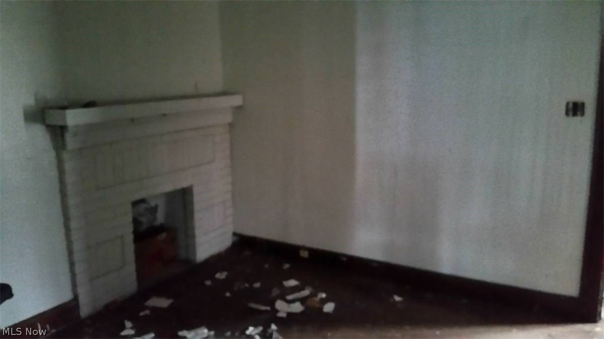 Colonial Heights 04 - Residential Income