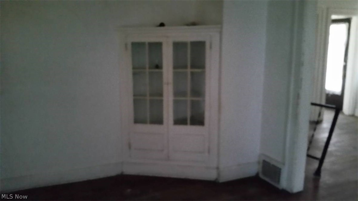 Colonial Heights 04 - Residential Income