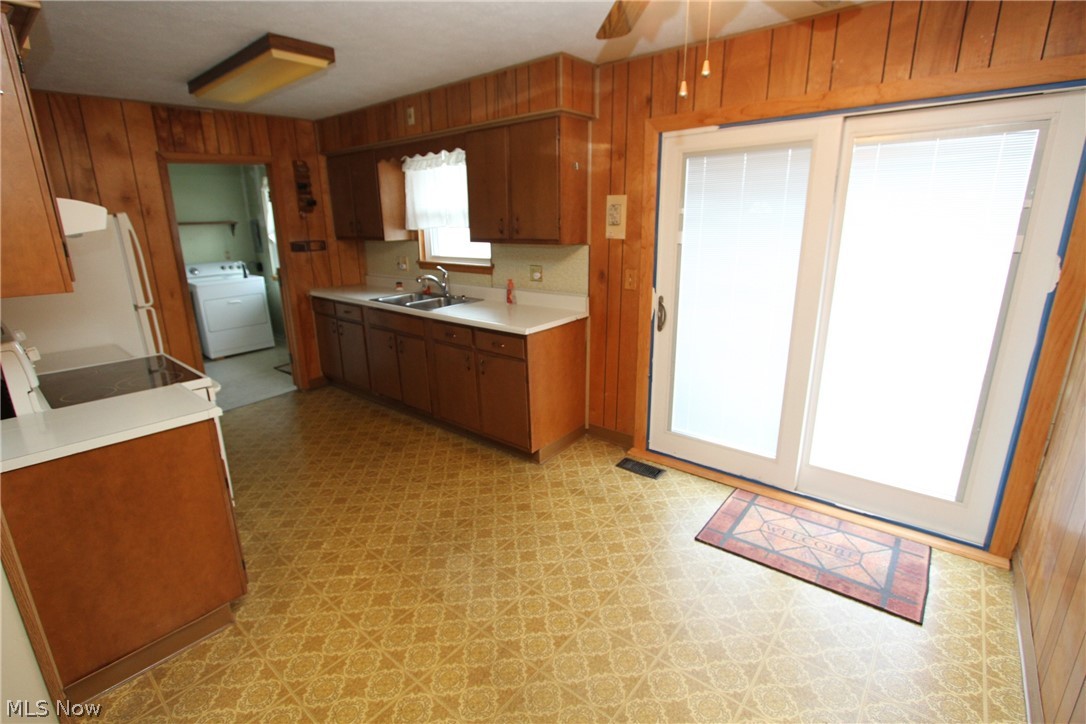 Mentor Beach Park 01 - Residential