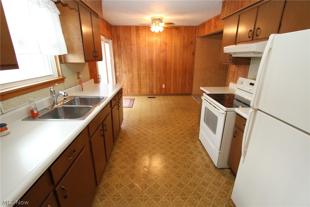 Mentor Beach Park 01 - Residential