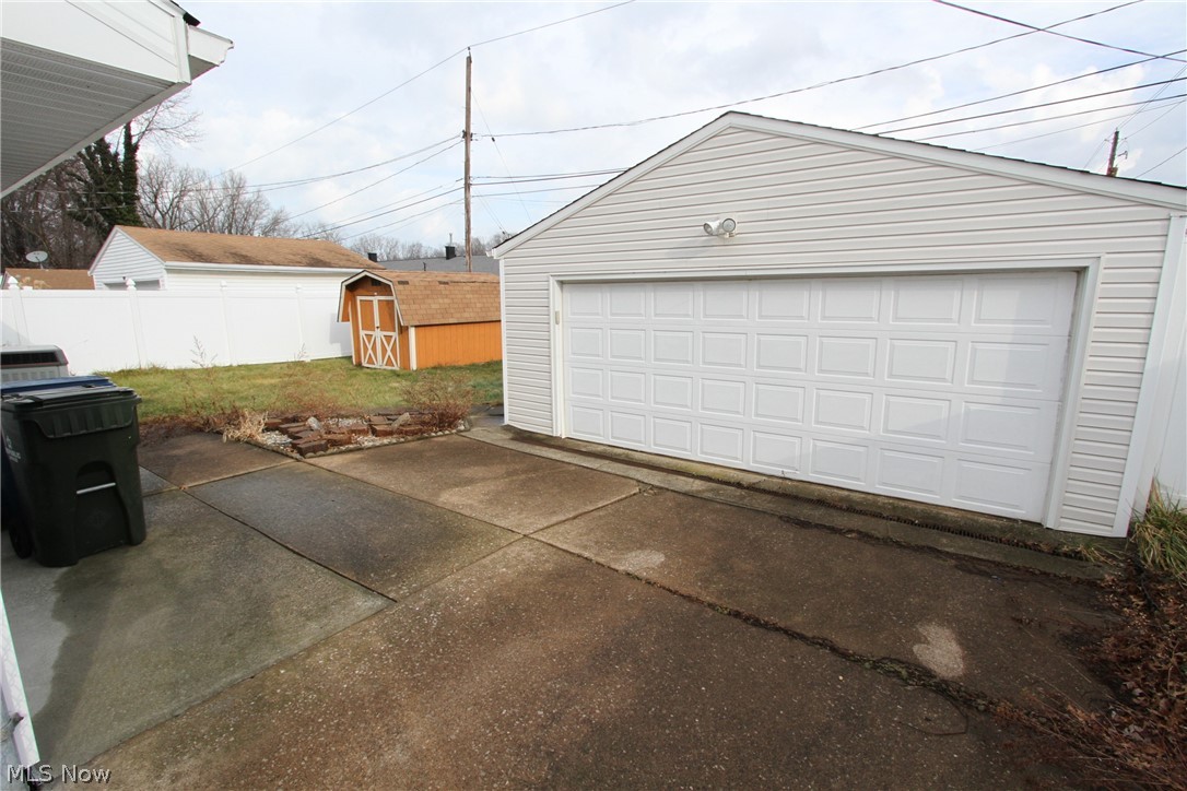 Mentor Beach Park 01 - Residential