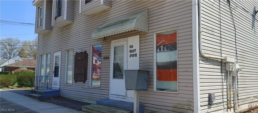 956 Grant Ave #D, Cuyahoga Falls, Ohio 44221 is a 2nd floor, 1 bedroom apartment in a multi-unit apartment building, cute and in the heart of Cuyahoga Falls, easy access to both Giant Eagle Market District area or Downtown Cuyahoga Falls. Nice natural light, private off street parking for this apartment building; all utilities paid by the landlord so no utility deposits, easy to budget this one price monthly lease! Don't wait, this won't last at this price point! Potential clients need to fill out free application and answer questions prior to showings which will be at the discretion of the landlord after reviewing the application. Tenancy is subject to a background check paid by potential tenant as the last step if the rental process. Photos may be of like units.