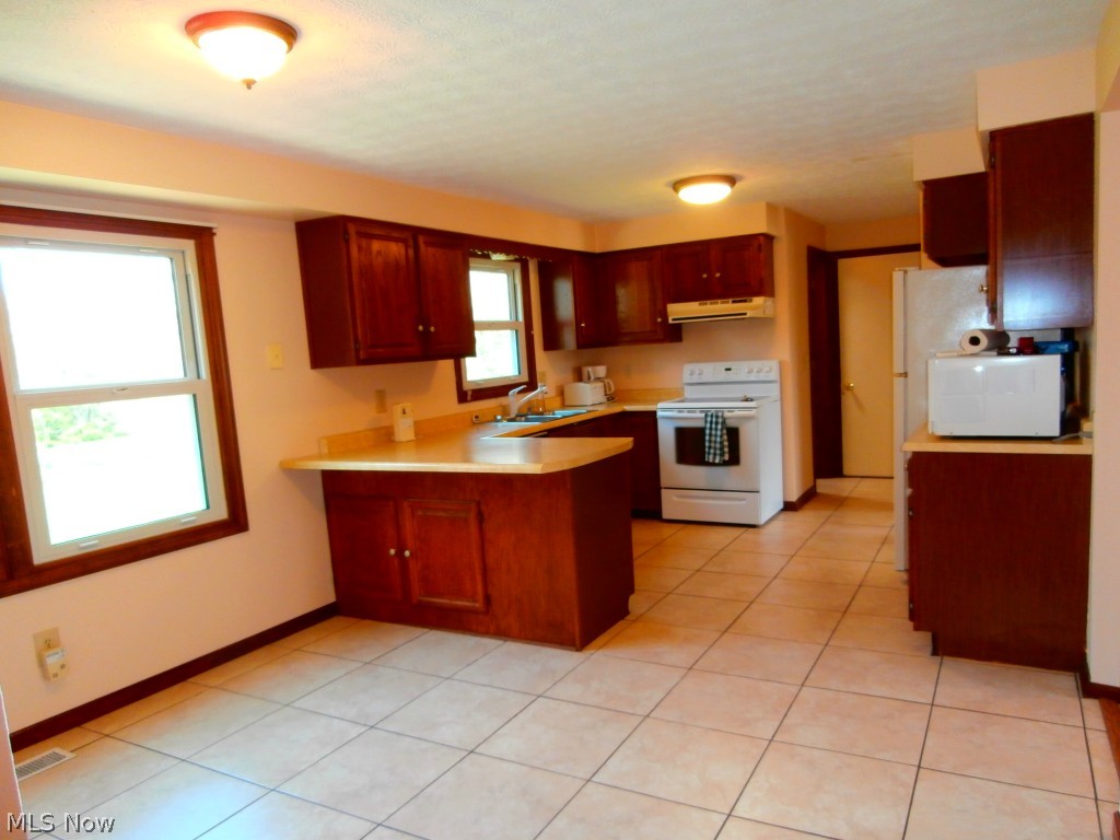 Suzannes Plantation Acres - Residential