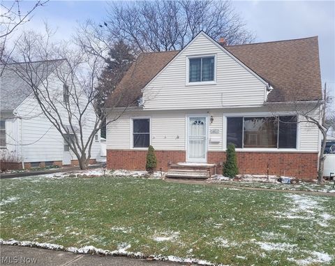 Homes For Sale - 5853 Monica Lane<br/> Garfield Heights, OH 44125