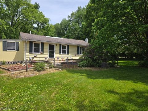 Homes For Sale - 348 Fox Lake Road<br/> Wayne County, Wooster, OH 44691