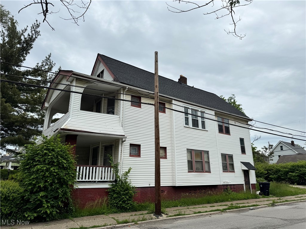 3293 E 121st Street