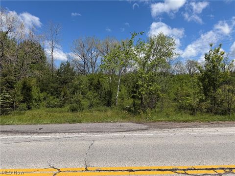 Photo of 1055 W Edgerton Road, Broadview Heights, OH 44147 (MLS # 5210052)