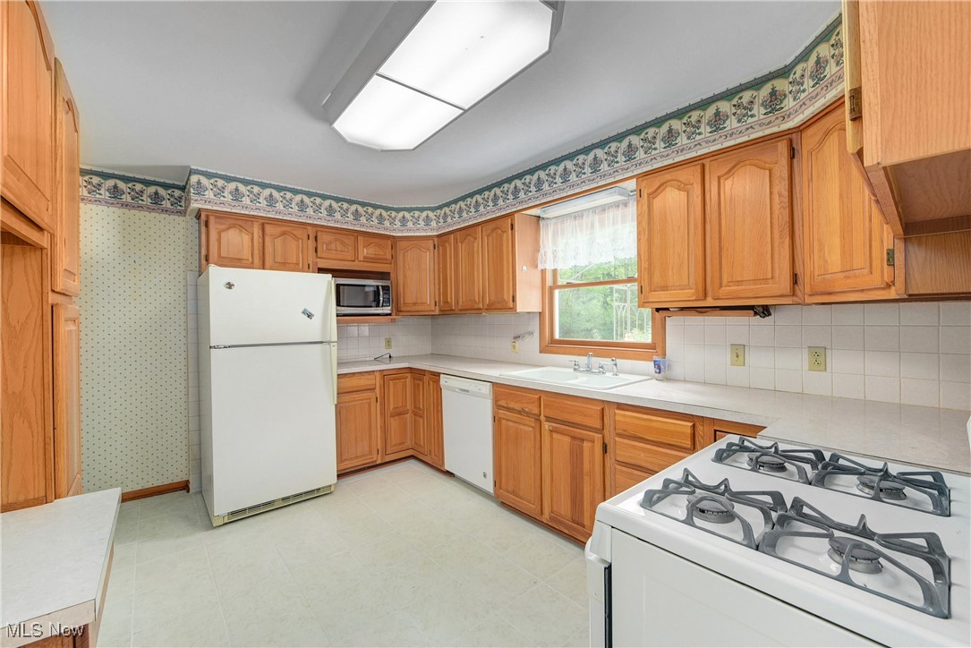 10031 Akins Road, North Royalton, Ohio image 13