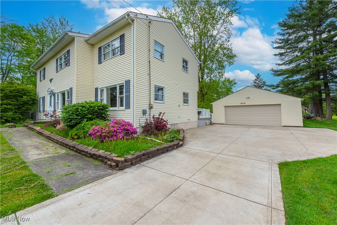 10031 Akins Road, North Royalton, Ohio image 2
