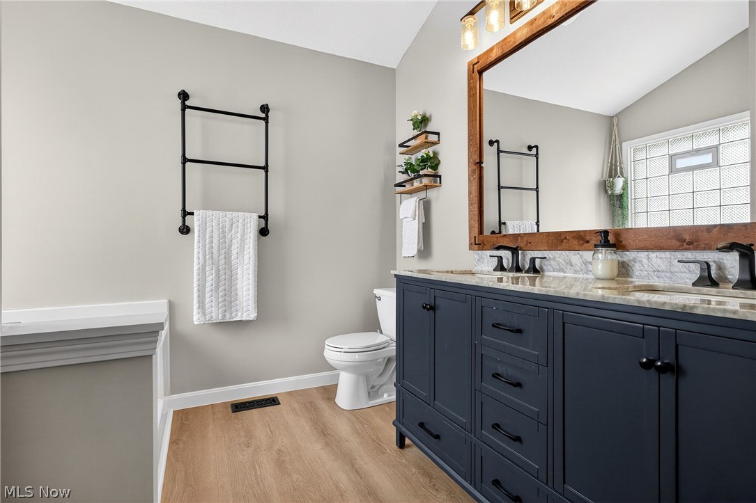 Glenshire Woods - Residential