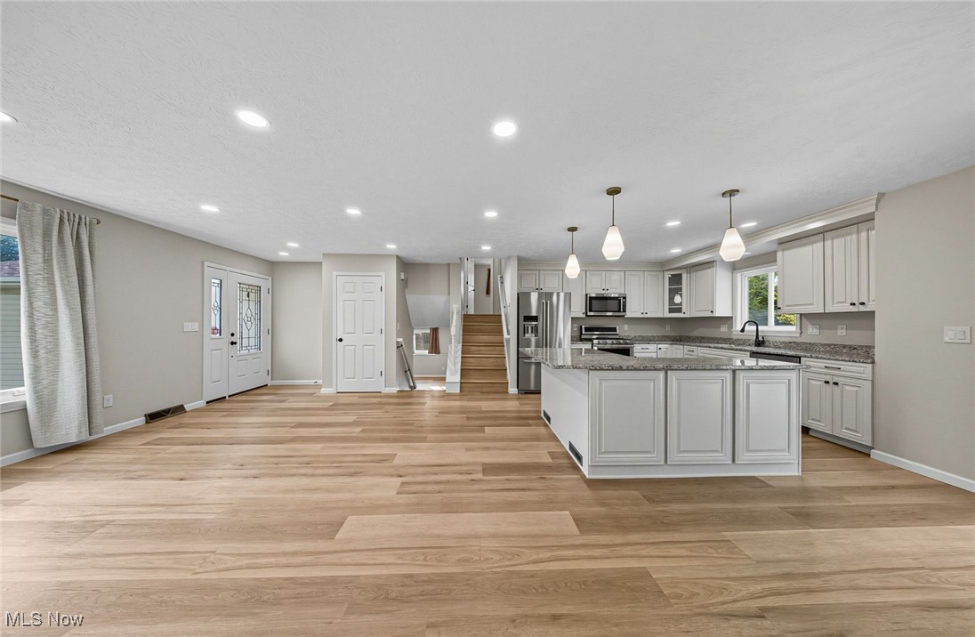 Hickory Hill - Residential