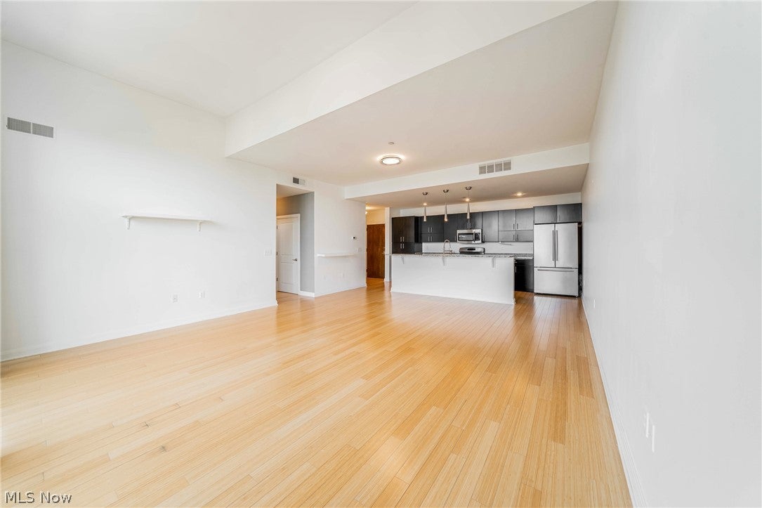 1403 Copper Trace 402