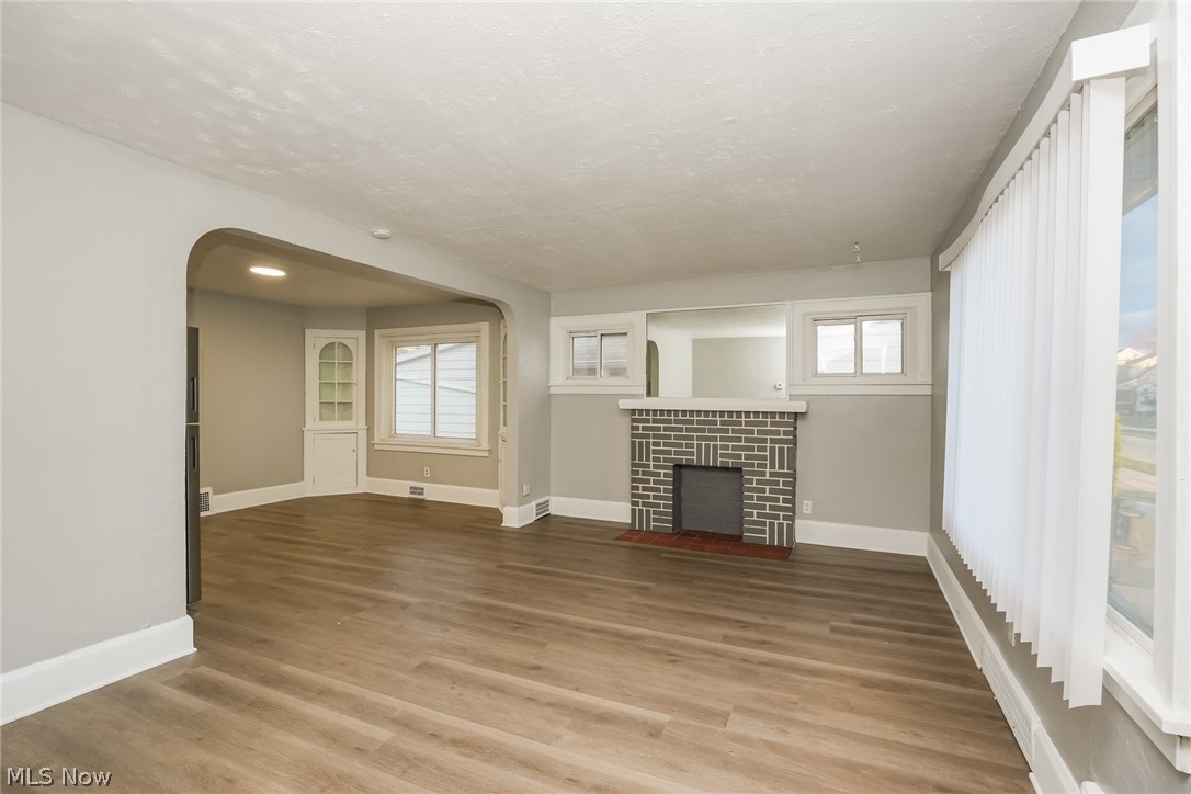 Monthts - Residential