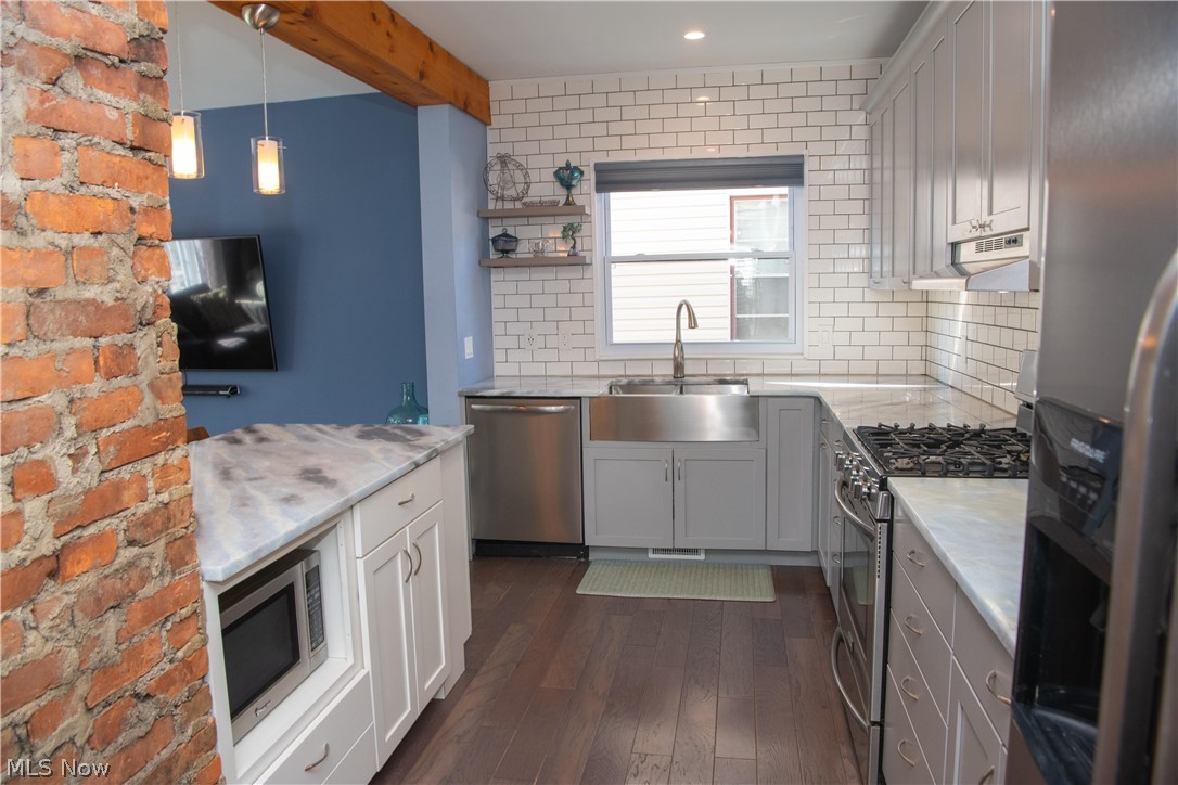 Mathew & Gilbert - Residential