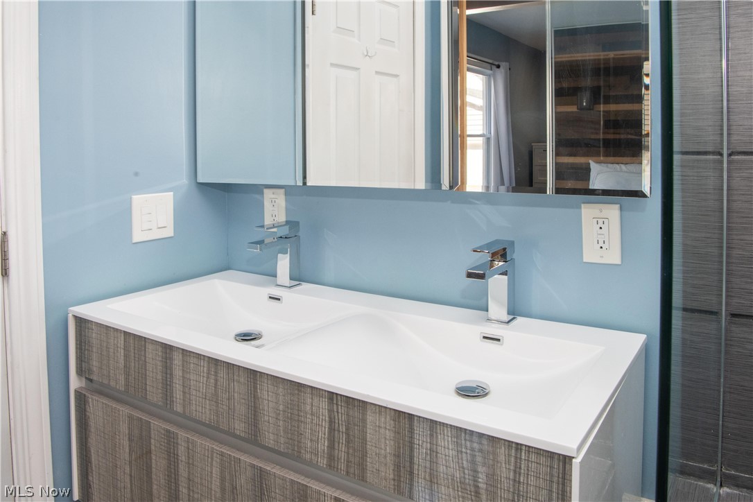 Mathew & Gilbert - Residential