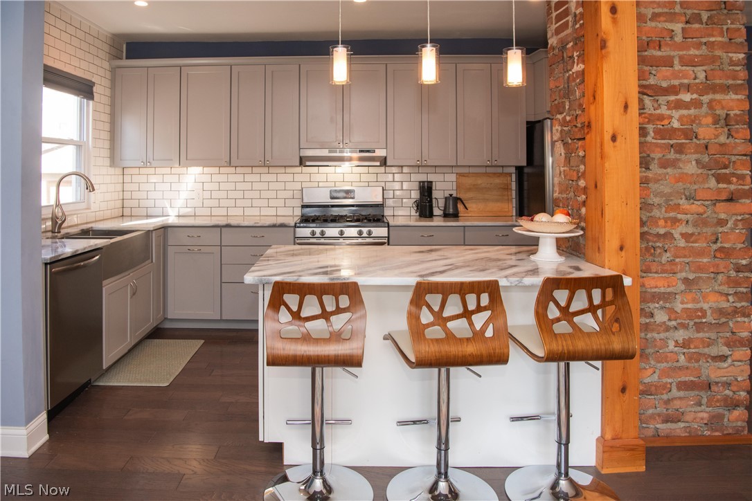 Mathew & Gilbert - Residential