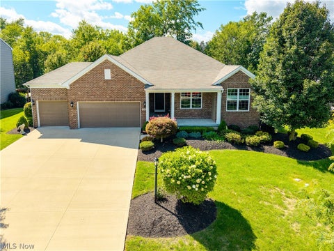 Photo of 19126 Ledgestone Drive, Strongsville, OH 44149 (MLS # 5239518)