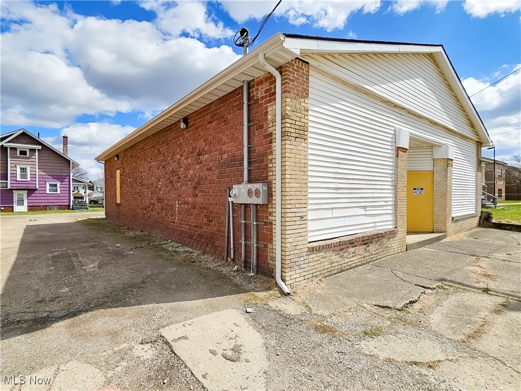 532 Clarendon Avenue, Canton, Ohio image 3