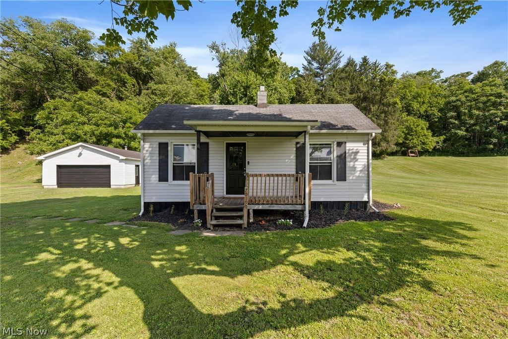 Photo of 70190 Central Avenue, St Clairsville, OH 43950 (MLS # 5222724)