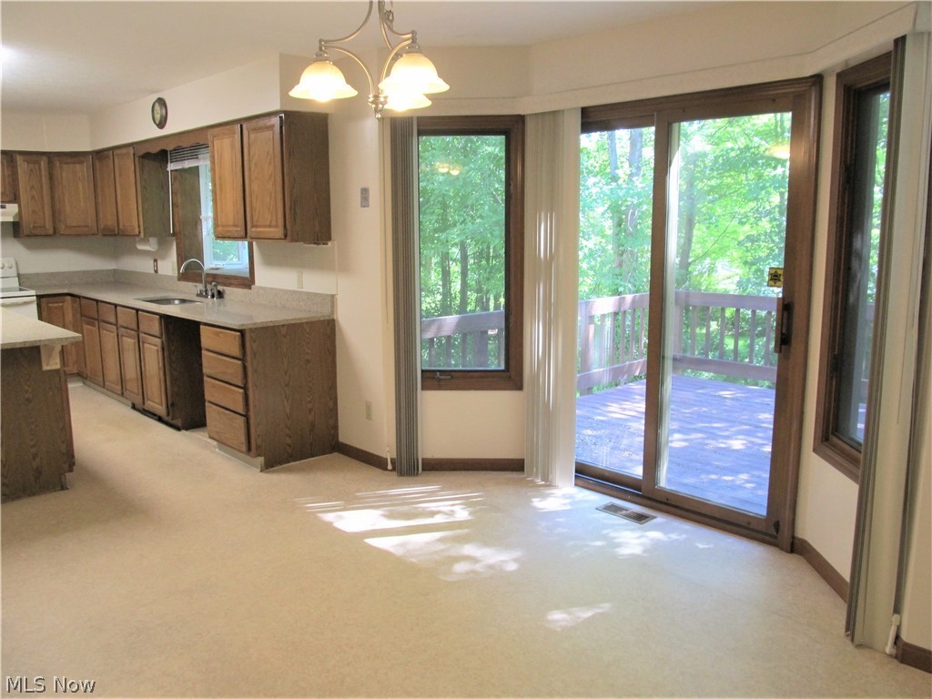 Oakview Estates - Residential Lease