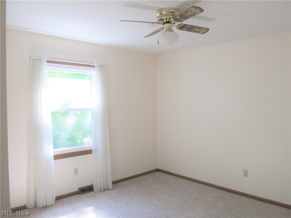 Oakview Estates - Residential Lease