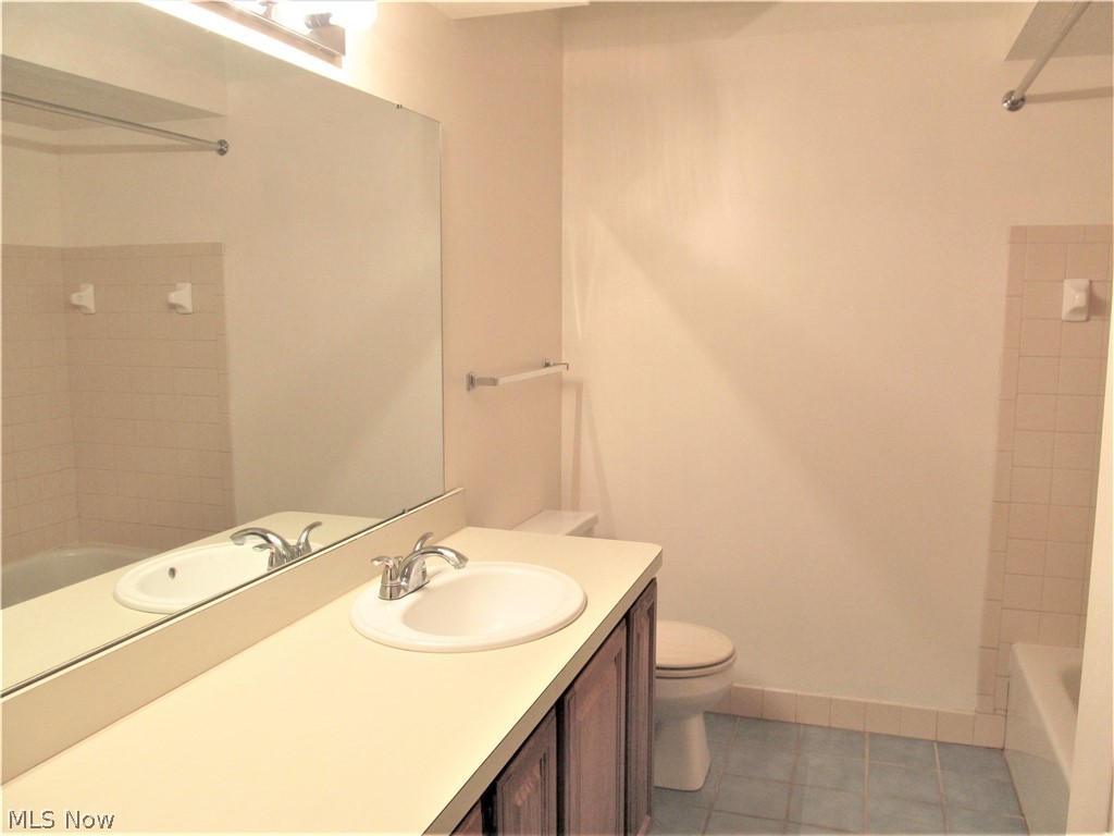 Oakview Estates - Residential Lease