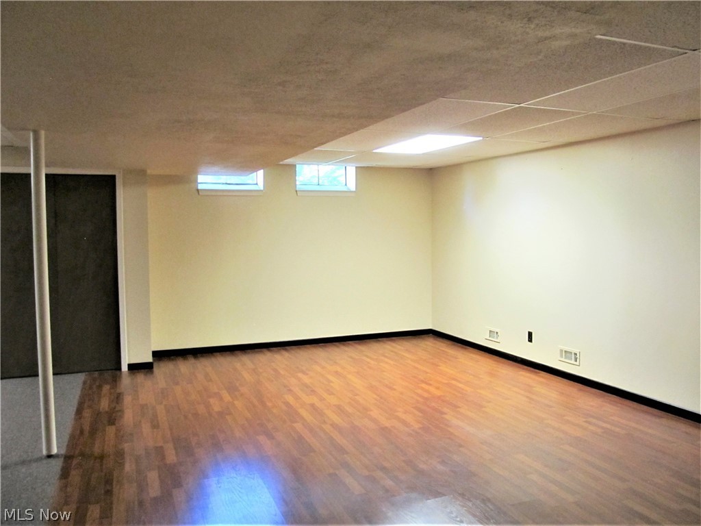 Oakview Estates - Residential Lease